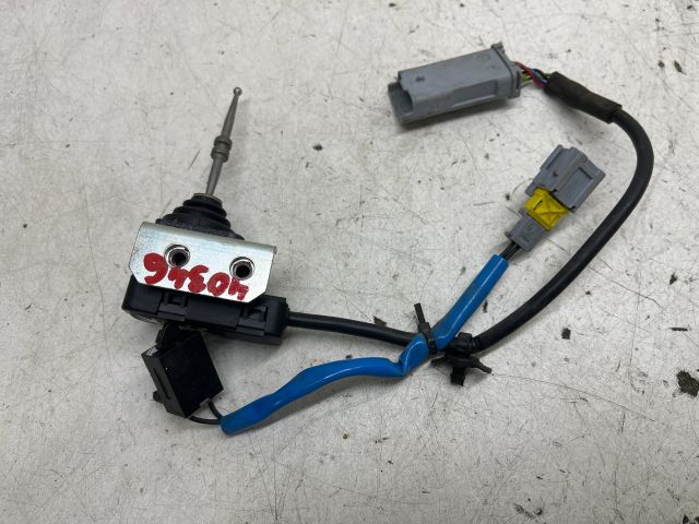 bontott PEUGEOT 3008 Kuplung Pedál Kapcsoló