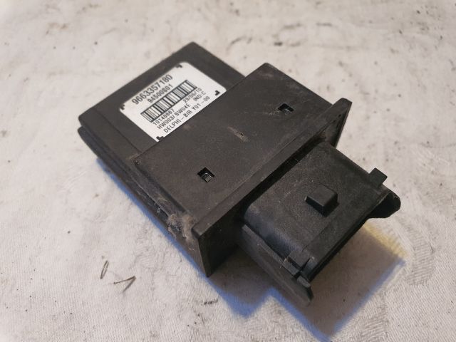 bontott PEUGEOT 3008 Lámpa Vezérlő