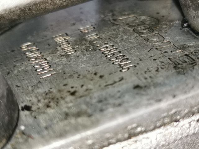 bontott PEUGEOT 3008 Olajszűrő Ház