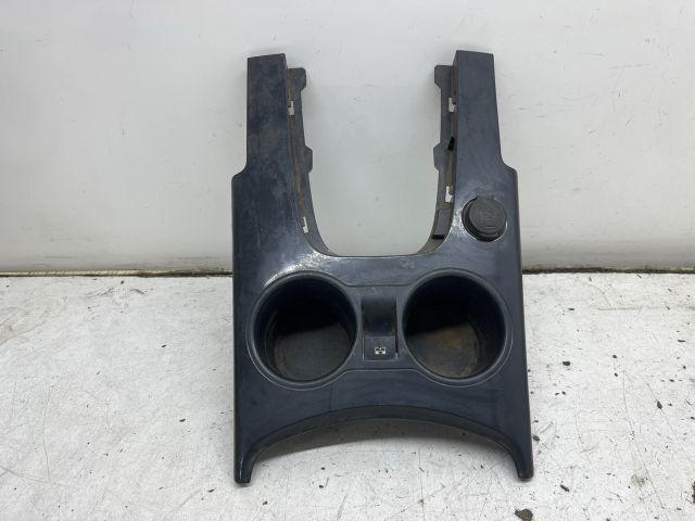 bontott PEUGEOT 3008 Pohártartó