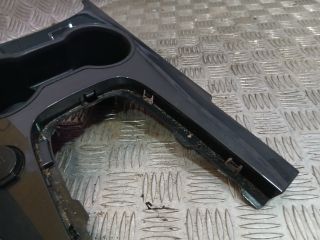 bontott PEUGEOT 3008 Pohártartó