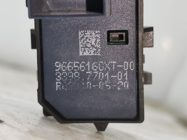 bontott PEUGEOT 3008 Riasztó Kapcsoló