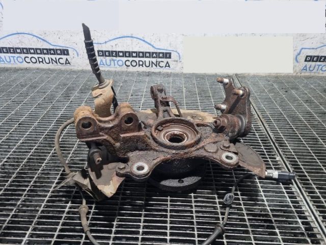 bontott PEUGEOT 3008 SUV Jobb első Csonkállvány