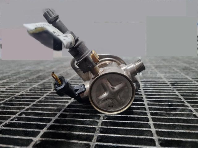 bontott PEUGEOT 3008 SUV Nagynyomású Szivattyú