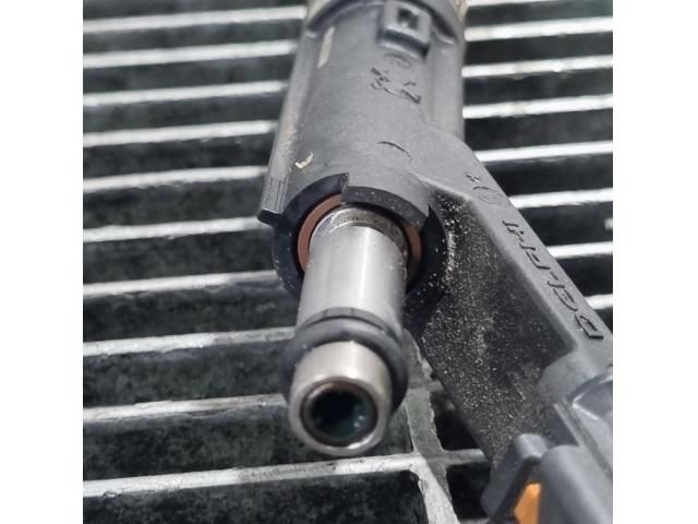 bontott PEUGEOT 3008 SUV Porlasztó (1 db)