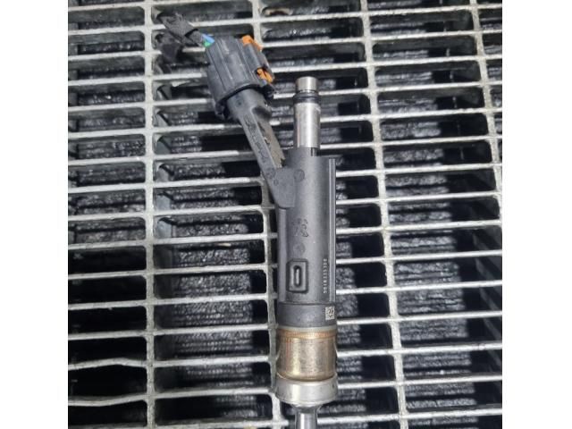 bontott PEUGEOT 3008 SUV Porlasztó (1 db)