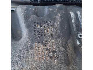 bontott PEUGEOT 3008 SUV Tank