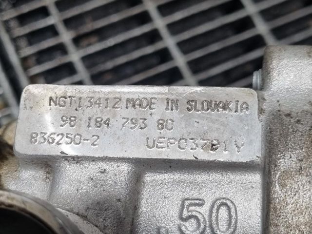 bontott PEUGEOT 3008 SUV Turbó