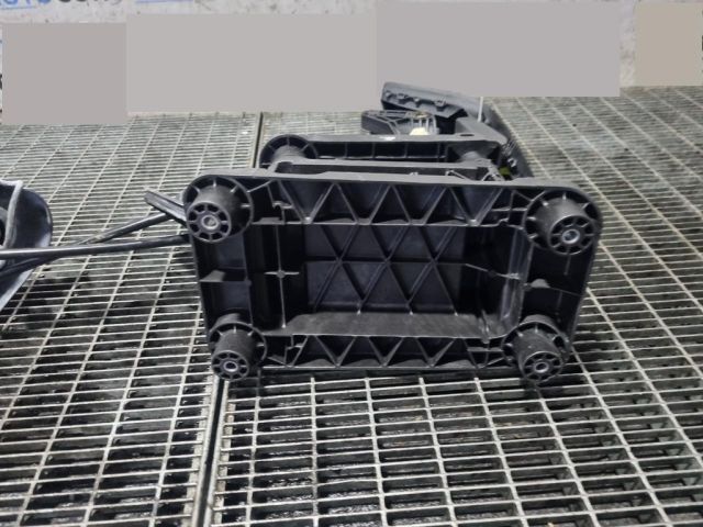 bontott PEUGEOT 3008 SUV Váltó Kulissza