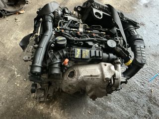 bontott PEUGEOT 3008 SUV Motor (Fűzött blokk hengerfejjel)