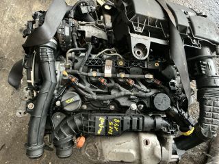 bontott PEUGEOT 3008 SUV Motor (Fűzött blokk hengerfejjel)