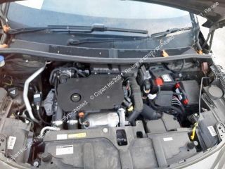 bontott PEUGEOT 3008 SUV Motor Tartó Bak Bal