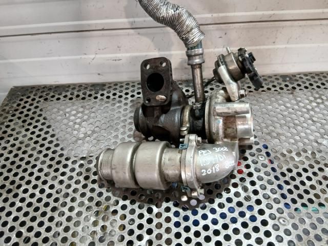 bontott PEUGEOT 3008 SUV Turbó