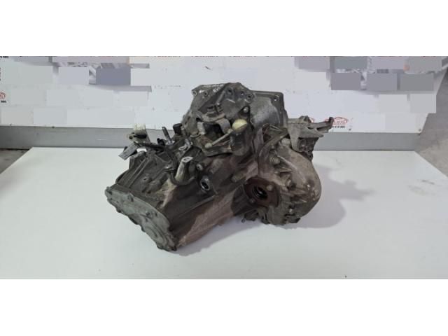 bontott PEUGEOT 3008 SUV Váltó (Mechanikus)