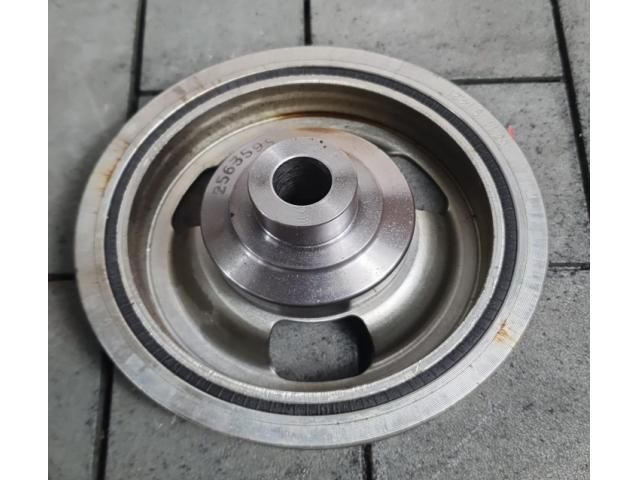 bontott PEUGEOT 3008 SUV Főtengely Szíjtárcsa