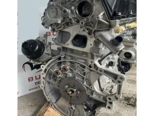 bontott PEUGEOT 3008 SUV Motor (Fűzött blokk hengerfejjel)