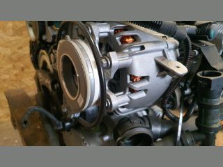 bontott PEUGEOT 3008 SUV Motor (Fűzött blokk hengerfejjel)