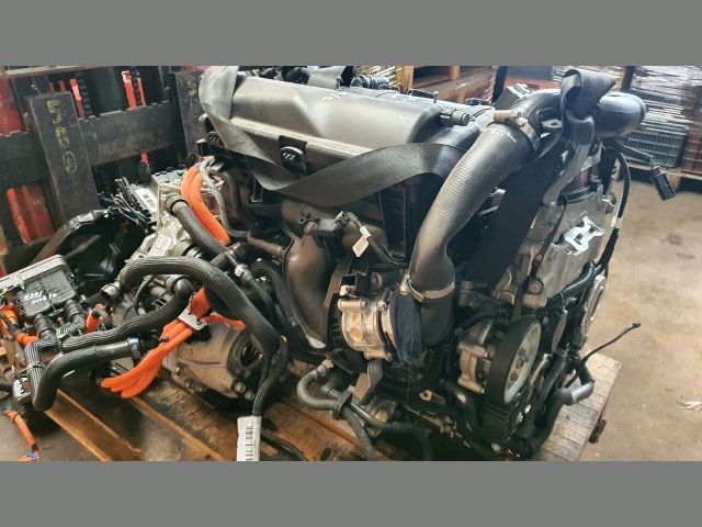 bontott PEUGEOT 3008 SUV Motor (Fűzött blokk hengerfejjel)