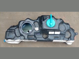 bontott PEUGEOT 3008 SUV Tank