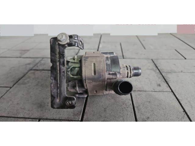 bontott PEUGEOT 3008 SUV Vízpumpa