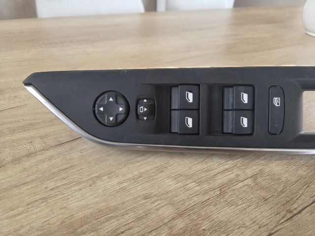 bontott PEUGEOT 3008 SUV Ablakemelő Kapcsoló Négyes / Kettes