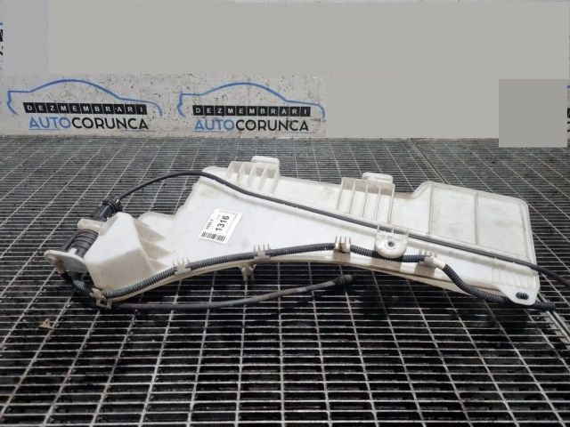 bontott PEUGEOT 3008 SUV Ablakmosó Tartály