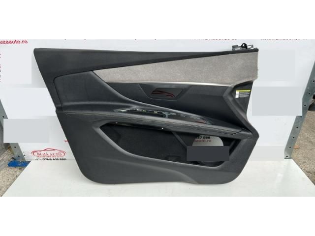 bontott PEUGEOT 3008 SUV Bal első Ajtó Kárpit