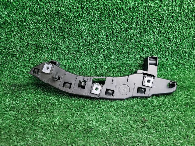 bontott PEUGEOT 3008 SUV Bal első Lökhárító Tartó (Műanyag)