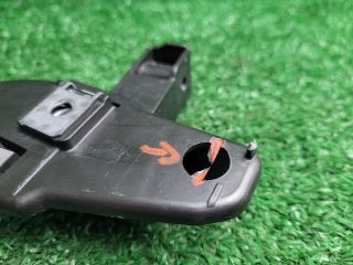 bontott PEUGEOT 3008 SUV Bal első Lökhárító Tartó (Műanyag)