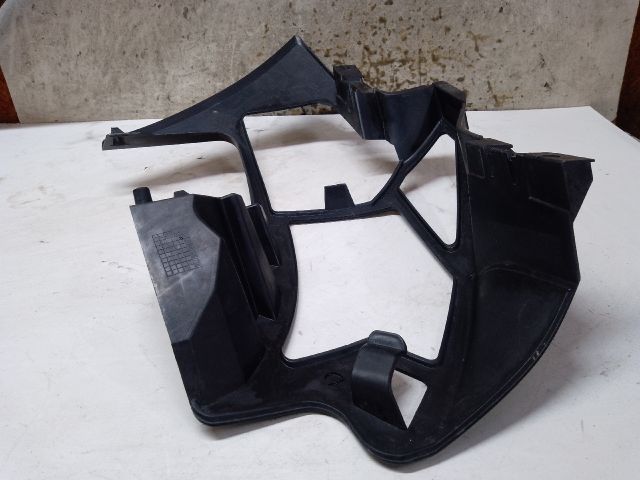 bontott PEUGEOT 3008 SUV Bal első Oldal Lökhárító Tartó (Műanyag)