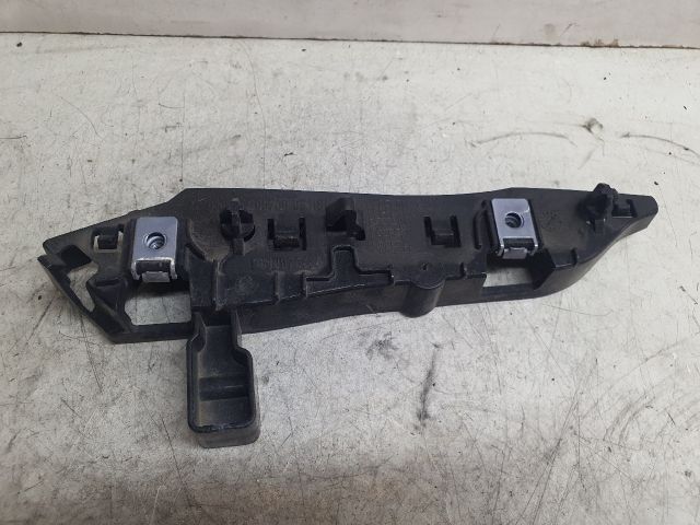 bontott PEUGEOT 3008 SUV Bal első Oldal Lökhárító Tartó (Műanyag)