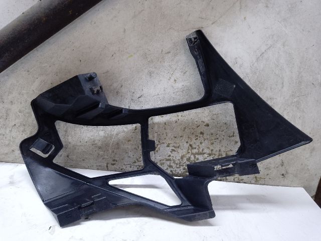 bontott PEUGEOT 3008 SUV Bal első Oldal Lökhárító Tartó (Műanyag)