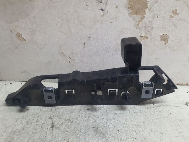 bontott PEUGEOT 3008 SUV Bal első Oldal Lökhárító Tartó (Műanyag)