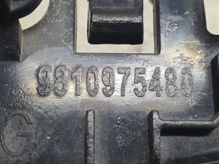 bontott PEUGEOT 3008 SUV Bal első Oldal Lökhárító Tartó (Műanyag)