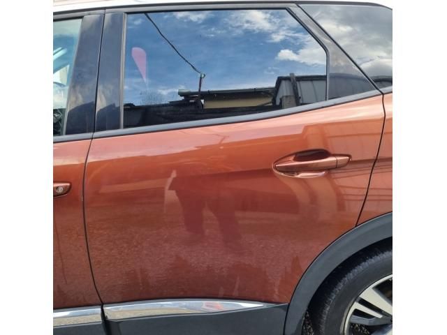 bontott PEUGEOT 3008 SUV Bal hátsó Ajtó (Üres lemez)