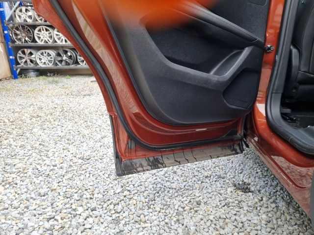 bontott PEUGEOT 3008 SUV Bal hátsó Ajtó (Üres lemez)