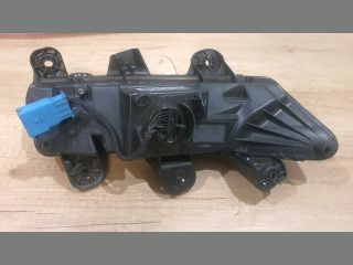 bontott PEUGEOT 3008 SUV Bal Nappali Menetfény