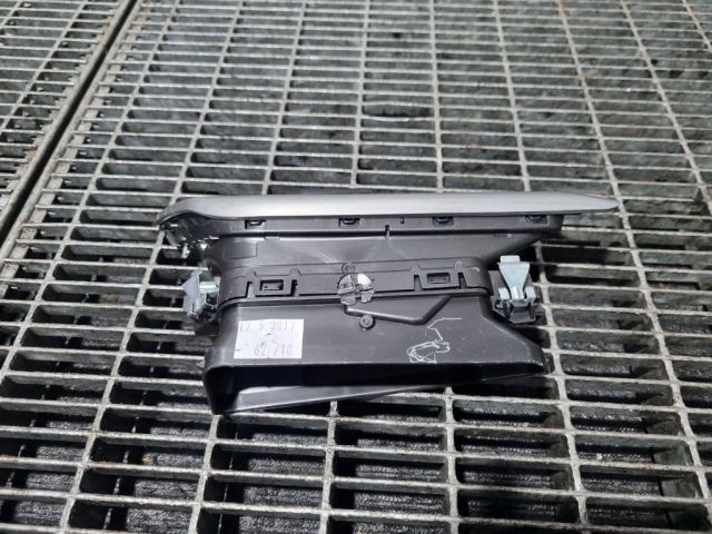 bontott PEUGEOT 3008 SUV Bal Szellőző