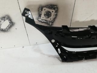 bontott PEUGEOT 3008 SUV Első Lökhárító Alsó Középső Díszrács