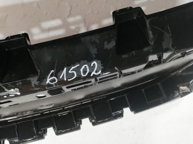 bontott PEUGEOT 3008 SUV Első Lökhárító Alsó Középső Díszrács