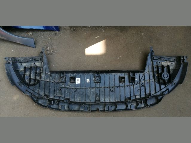 bontott PEUGEOT 3008 SUV Első Lökhárító Alsó (Műanyag)