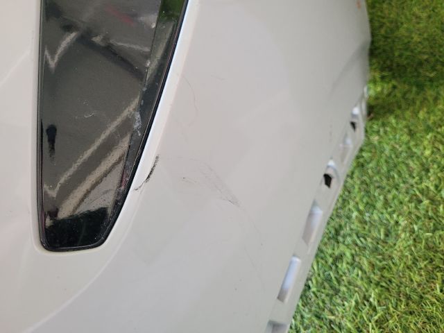 bontott PEUGEOT 3008 SUV Első Lökhárító (Részeivel)