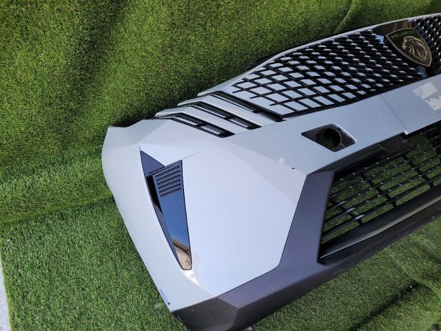 bontott PEUGEOT 3008 SUV Első Lökhárító (Részeivel)