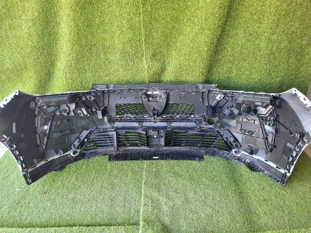 bontott PEUGEOT 3008 SUV Első Lökhárító (Részeivel)