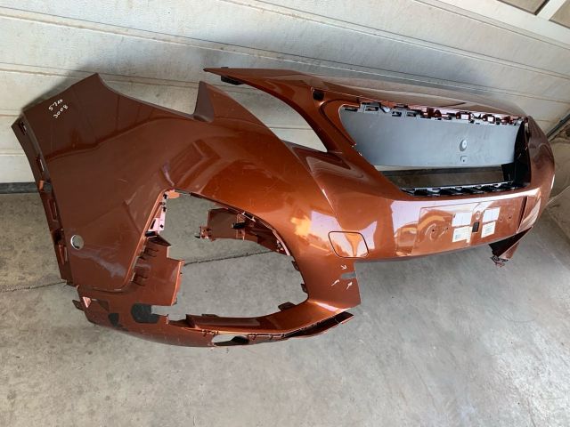 bontott PEUGEOT 3008 SUV Első Lökhárító (Üresen)