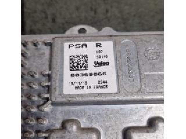 bontott PEUGEOT 3008 SUV Fényszóró Elektronika