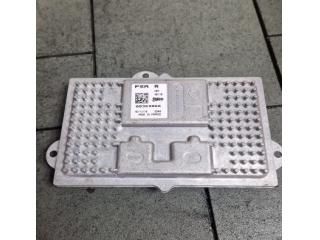 bontott PEUGEOT 3008 SUV Fényszóró Elektronika