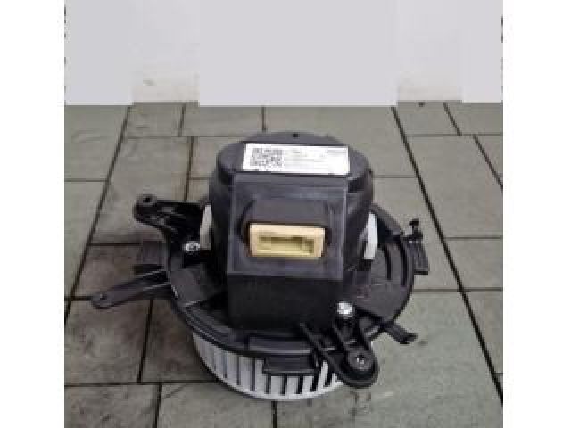 bontott PEUGEOT 3008 SUV Fűtőmotor (Klímás)