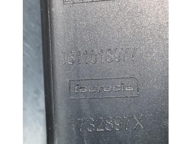 bontott PEUGEOT 3008 SUV Hátsó Lökhárító (Üresen)