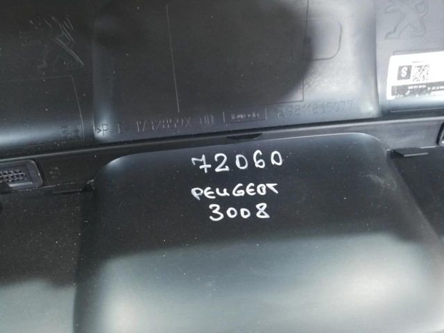 bontott PEUGEOT 3008 SUV Hátsó Lökhárító (Üresen)